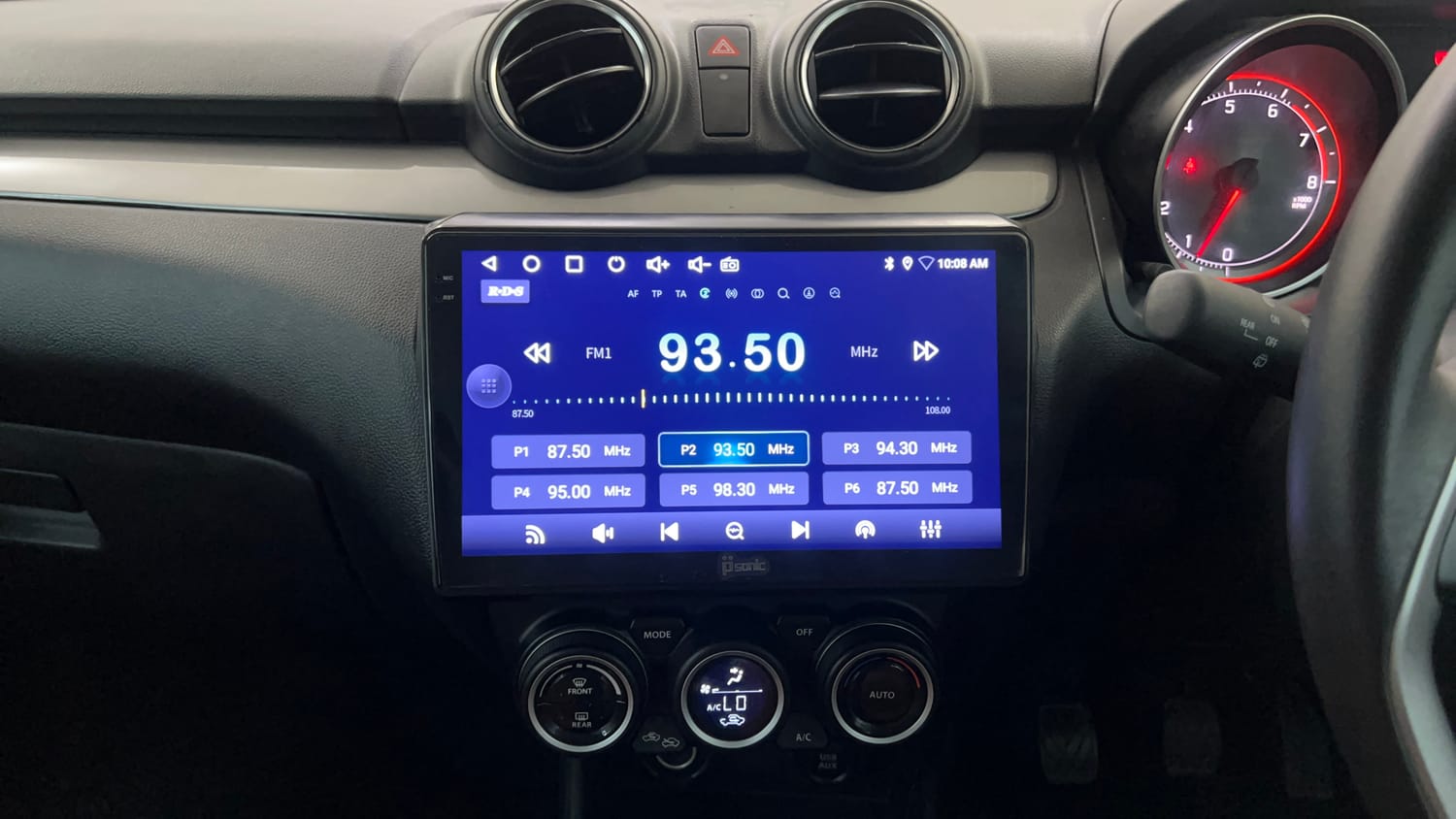 Used 2020 Maruti Suzuki Swift ZXi Petrol Manual interior MUSIC SYSTEM & AC CONTROL VIEW