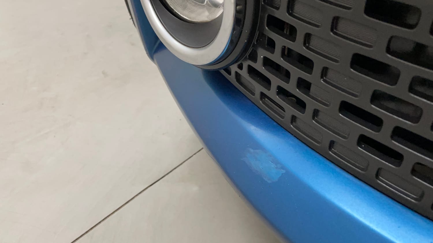 Used 2017 Maruti Suzuki Ignis Alpha 1.2 MT Petrol Manual dents MINOR SCRATCH