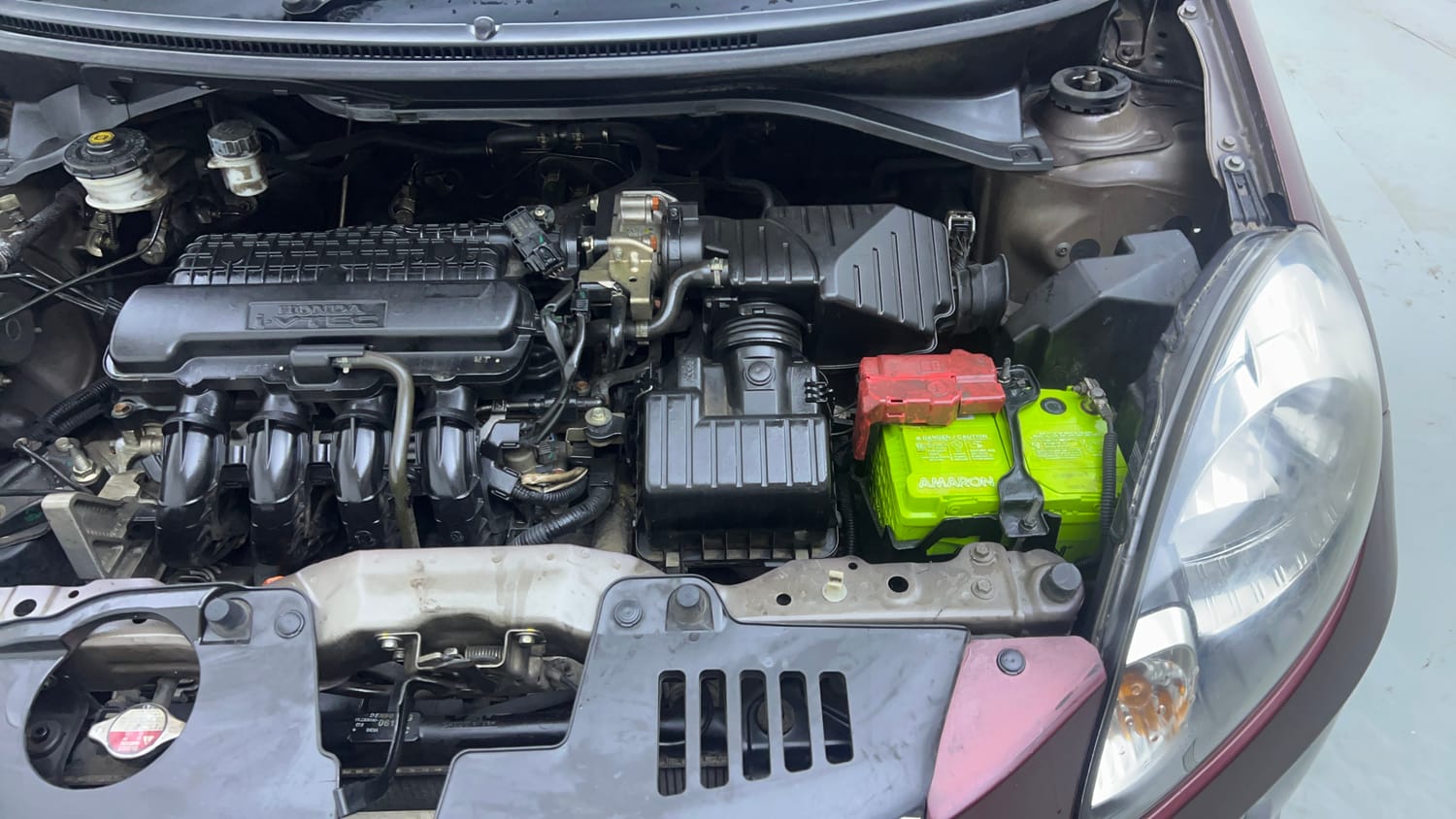 Used 2014 Honda Amaze 1.2 VX i-VTEC Petrol Manual engine ENGINE LEFT SIDE VIEW