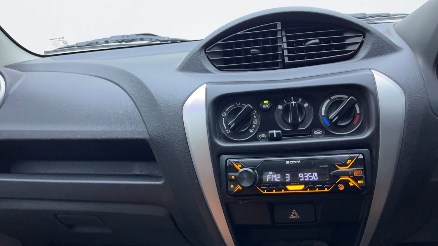 Used 2018 Maruti Suzuki Alto 800 LXi (O) Petrol Manual interior MUSIC SYSTEM & AC CONTROL VIEW