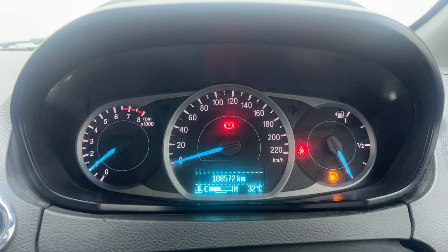 Used 2020 Ford Freestyle Titanium Plus 1.2 Ti-VCT Petrol Manual interior CLUSTERMETER VIEW