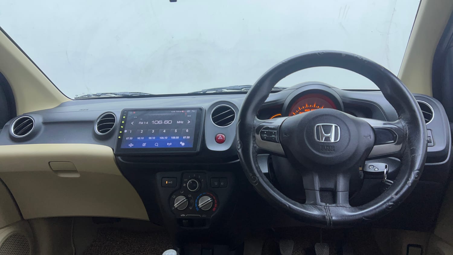 Used 2014 Honda Amaze 1.2 VX i-VTEC Petrol Manual interior DASHBOARD VIEW