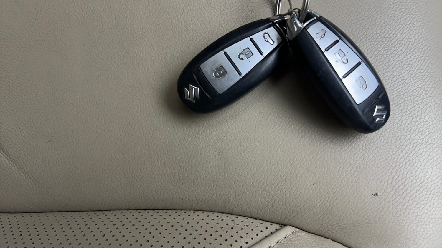 Used 2016 Maruti Suzuki Ciaz ZXI+ AT Petrol Automatic extra CAR KEY VIEW