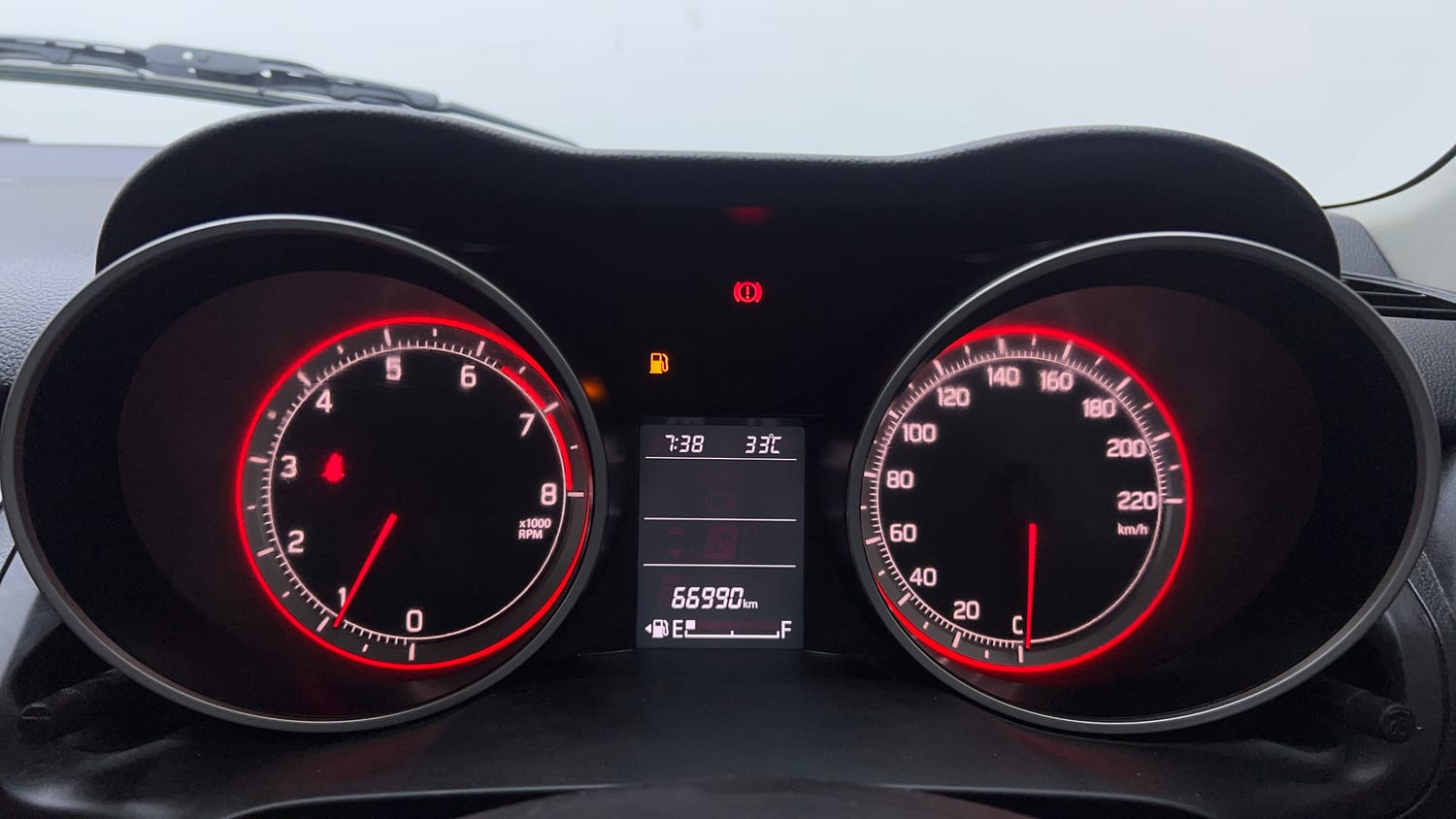 Used 2019 Maruti Suzuki Swift ZXi Petrol Manual interior CLUSTERMETER VIEW