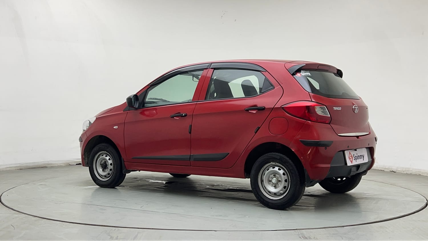 Used 2019 Tata Tiago Revotron XE Petrol Manual exterior LEFT REAR CORNER VIEW