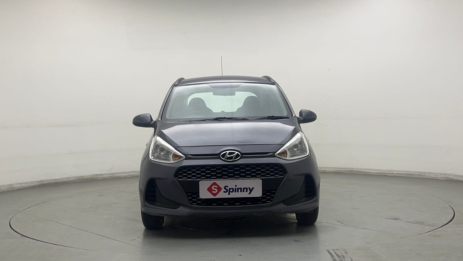 Used 2018 Hyundai Grand i10 Magna AT 1.2 Kappa VTVT Petrol Automatic exterior FRONT VIEW