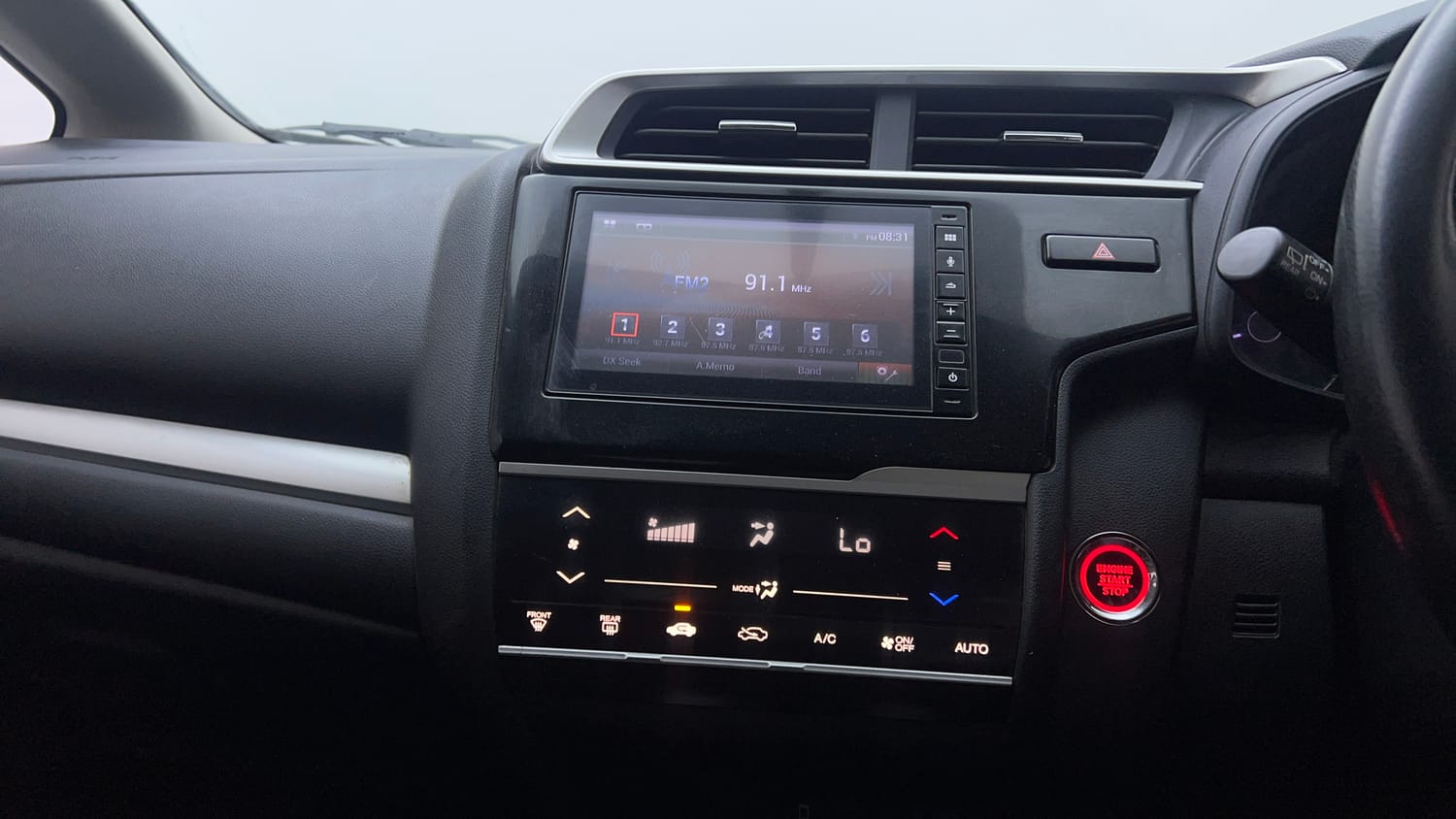 Used 2021 Honda WR-V VX MT Diesel Diesel Manual top_features Integrated (in-dash) music system