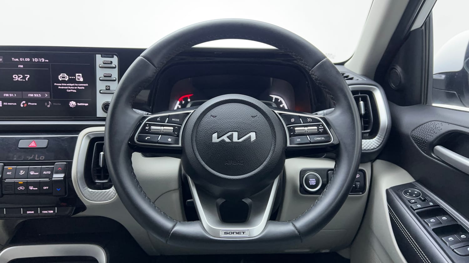 Used 2023 Kia Sonet HTX 1.0 Turbo Petrol DCT Petrol Automatic interior STEERING VIEW