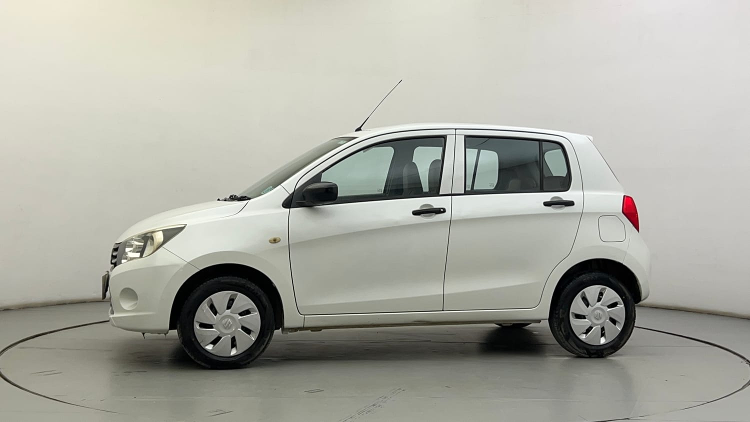 Used 2015 Maruti Suzuki Celerio VXi AMT Petrol Automatic exterior LEFT SIDE VIEW