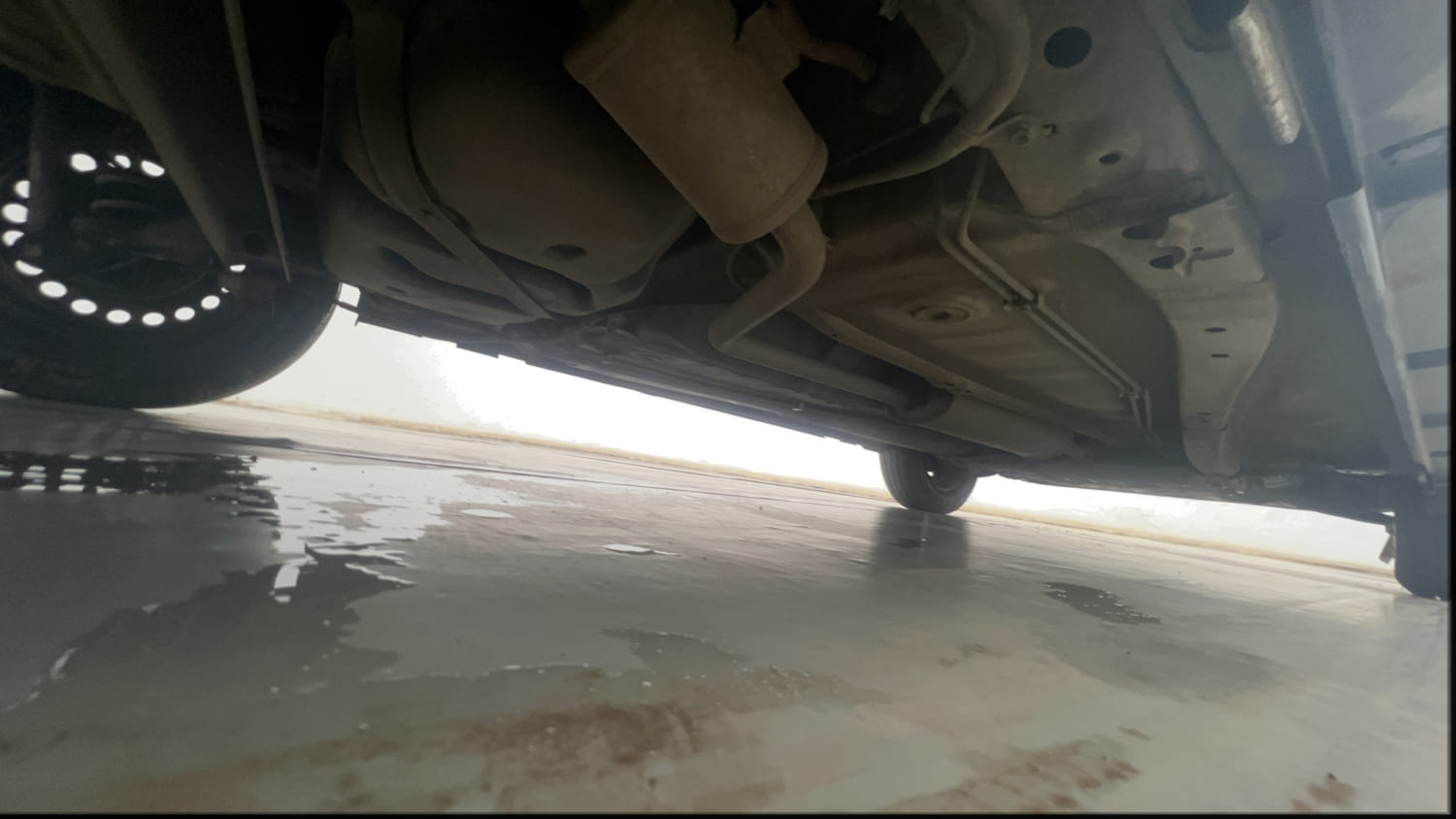 Used 2023 Maruti Suzuki S-Presso VXi Petrol Manual extra REAR RIGHT UNDERBODY VIEW