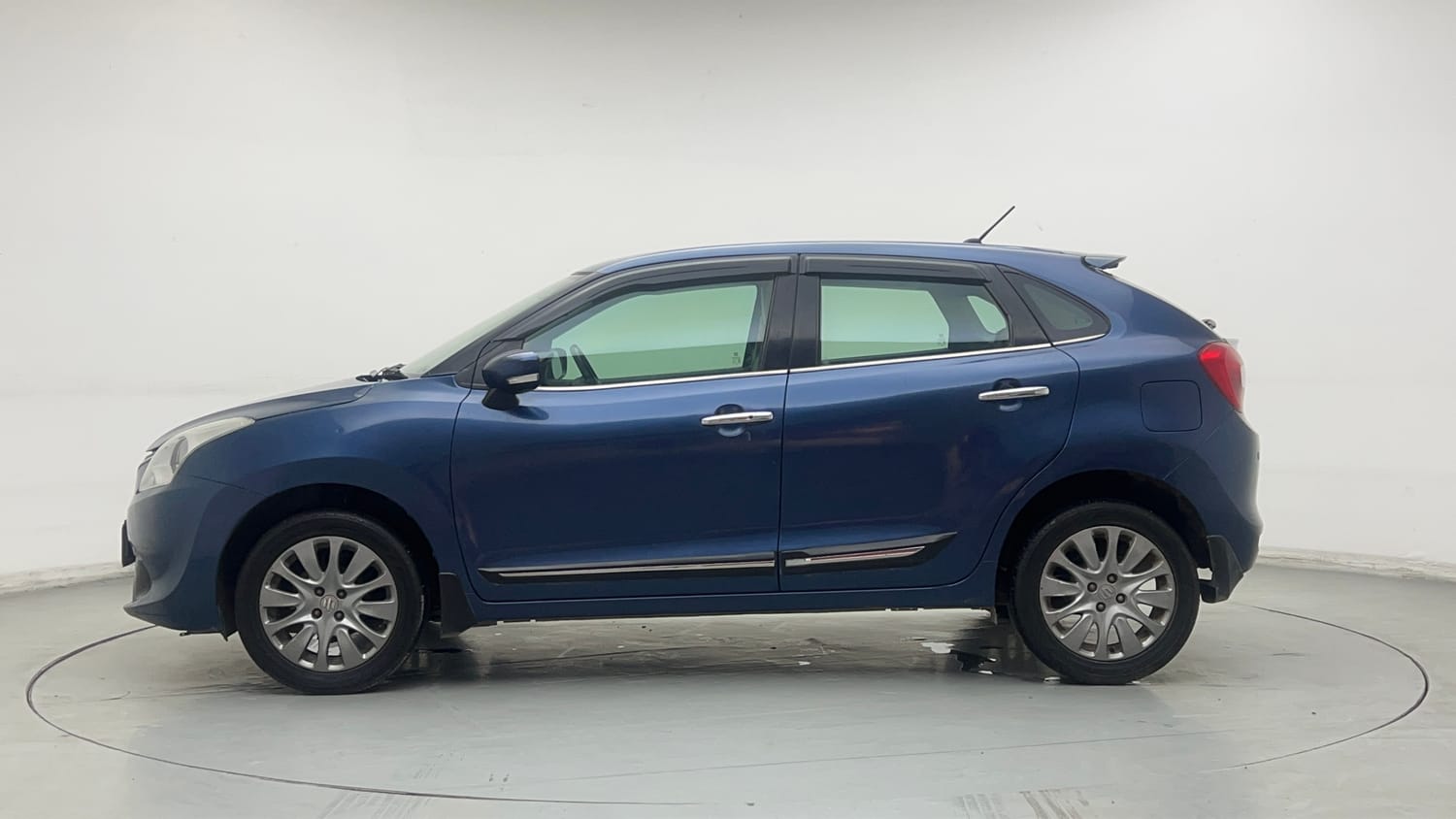 Used 2018 Maruti Suzuki Baleno Zeta 1.2 Petrol Manual exterior LEFT SIDE VIEW