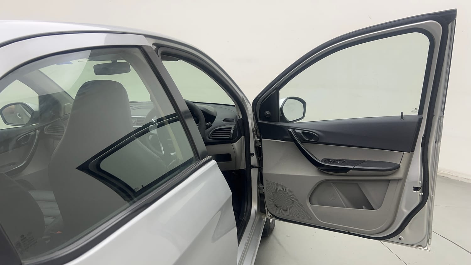 Used 2017 Tata Tiago Revotron XM Petrol Manual interior RIGHT FRONT DOOR OPEN VIEW