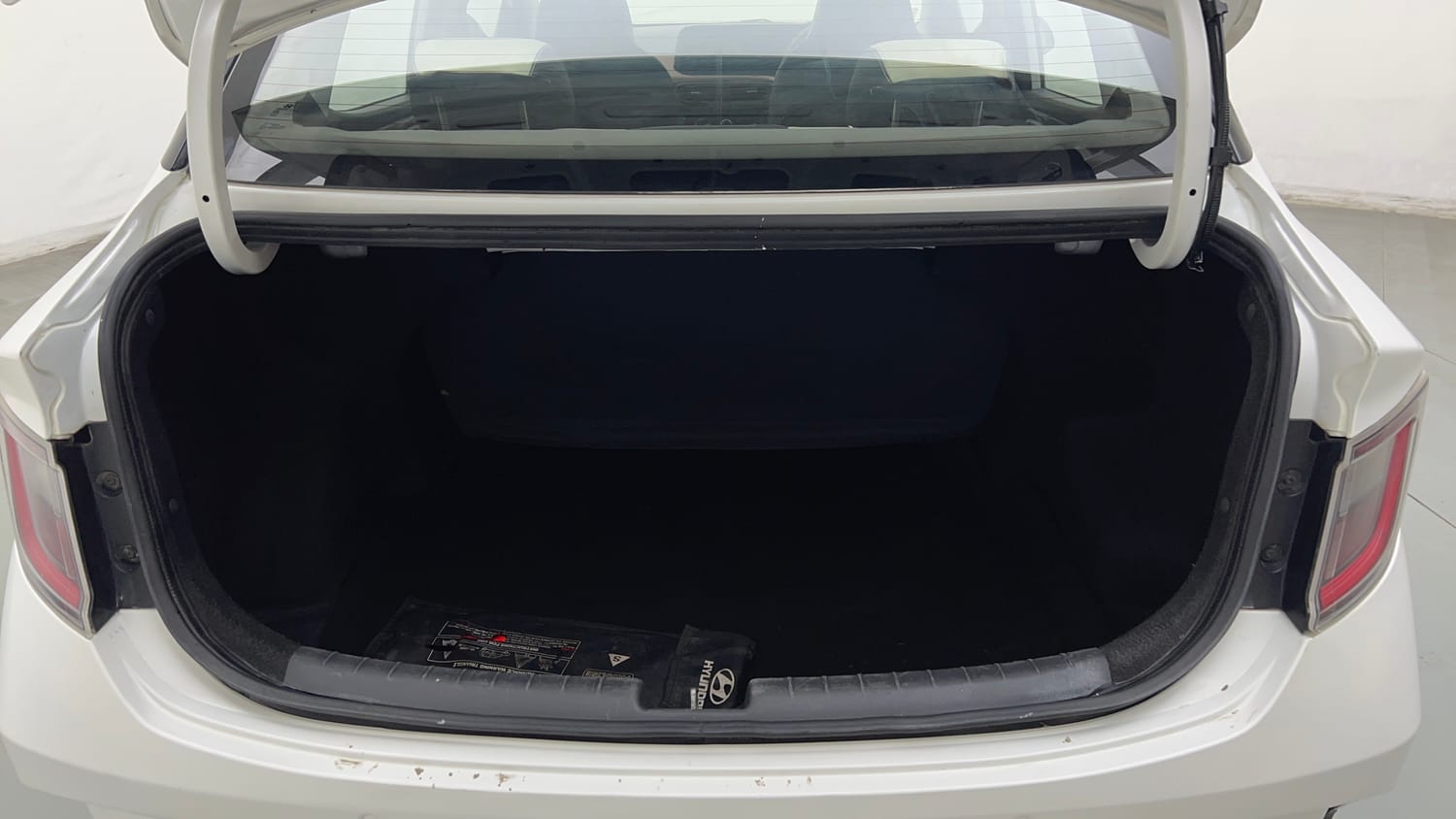 Used 2022 Hyundai Aura S 1.2 Petrol Petrol Manual interior DICKY INSIDE VIEW