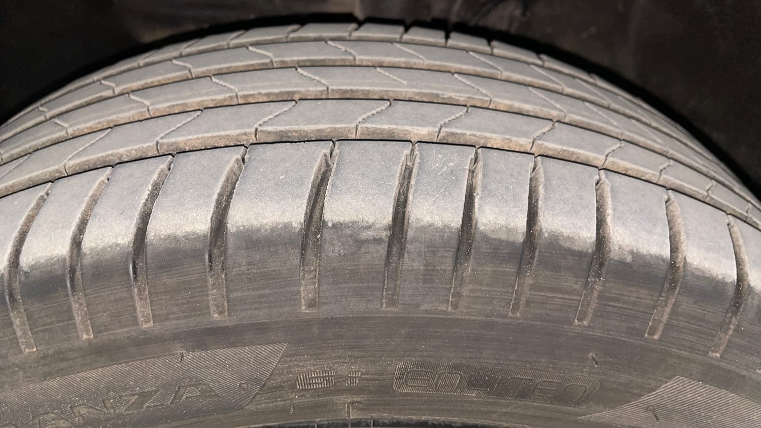 Used 2019 Hyundai Elite i20 Sportz Plus 1.2 CVT Petrol Automatic tyres LEFT FRONT TYRE TREAD VIEW