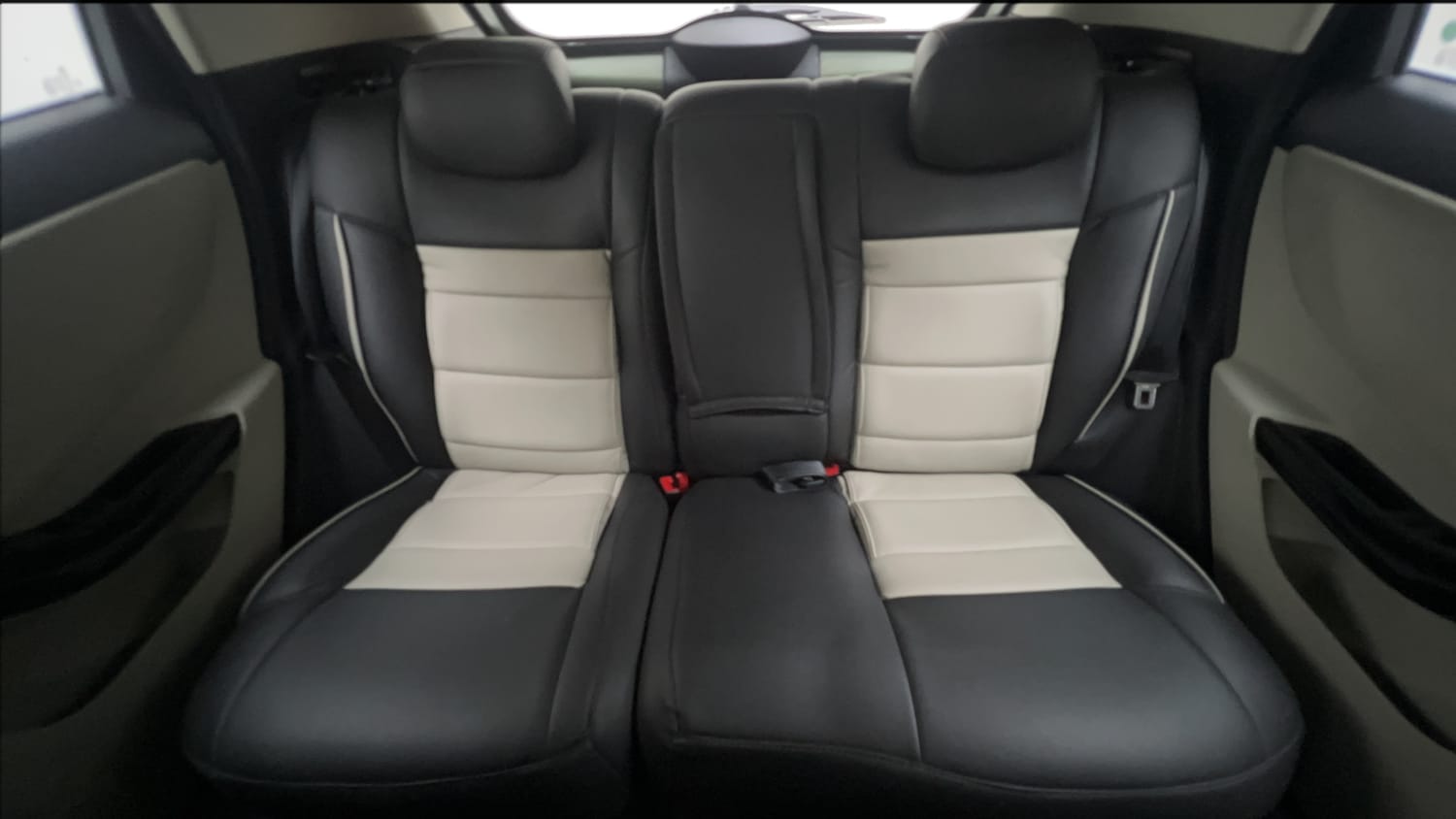 Used 2021 Tata Nexon XZA Plus Petrol Automatic interior REAR SEAT CONDITION VIEW