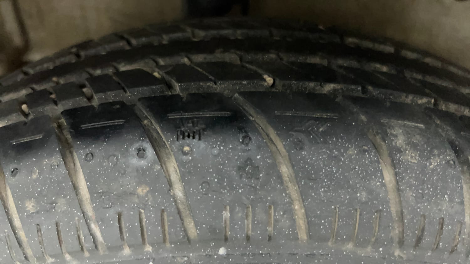 Used 2015 Maruti Suzuki Celerio VXi AMT Petrol Automatic tyres RIGHT REAR TYRE TREAD VIEW