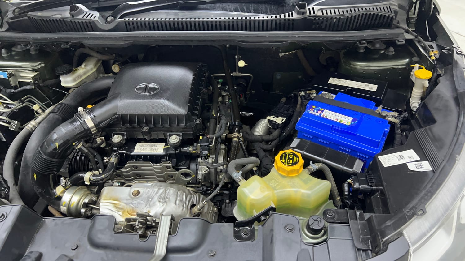 Used 2021 Tata Nexon XZA Plus Petrol Automatic engine ENGINE LEFT SIDE VIEW