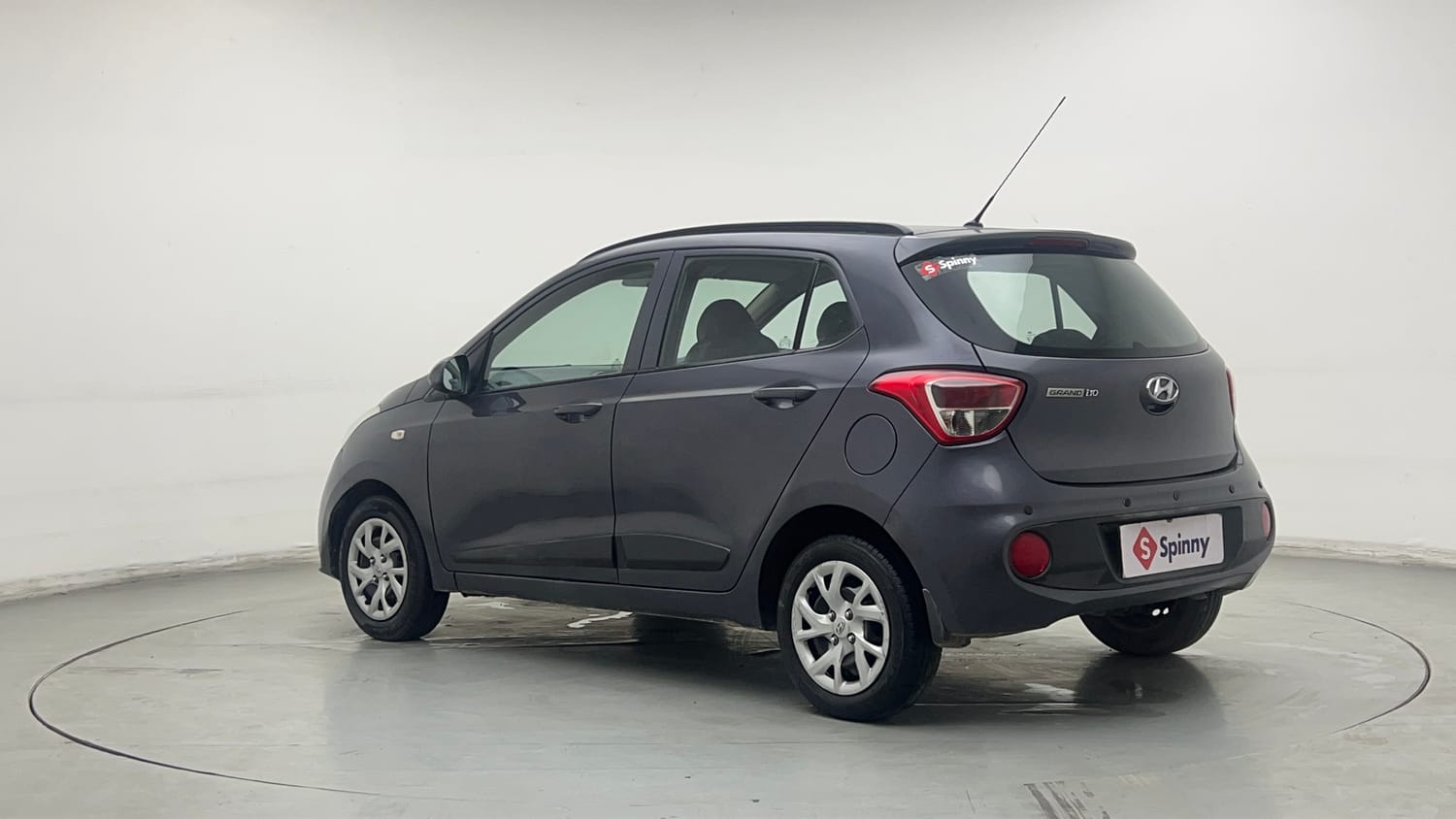 Used 2018 Hyundai Grand i10 Magna AT 1.2 Kappa VTVT Petrol Automatic exterior LEFT REAR CORNER VIEW