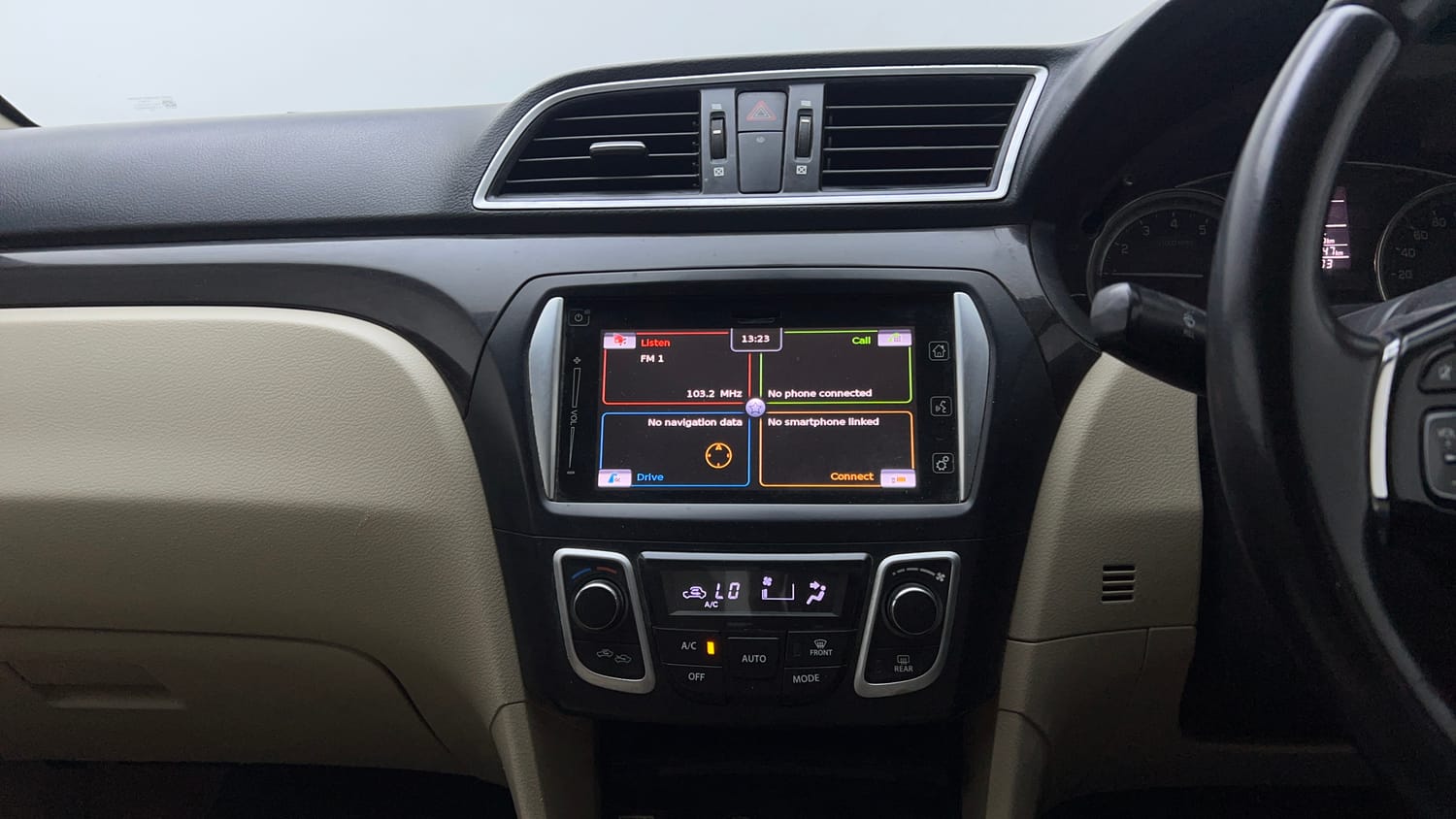 Used 2016 Maruti Suzuki Ciaz ZXI+ AT Petrol Automatic interior MUSIC SYSTEM & AC CONTROL VIEW