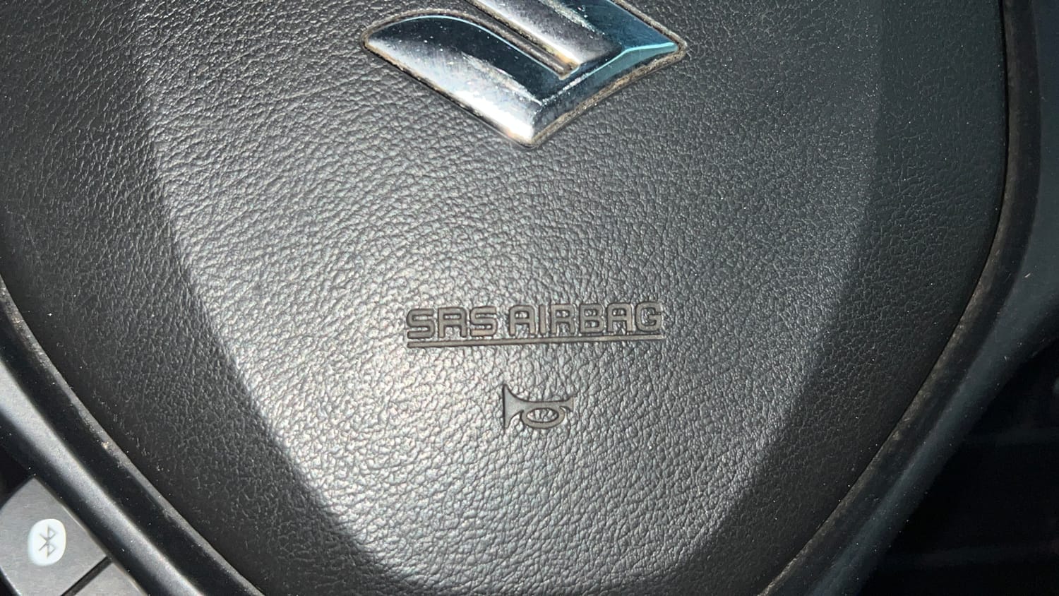 Used 2018 Maruti Suzuki Baleno Zeta 1.2 Petrol Manual top_features Airbags
