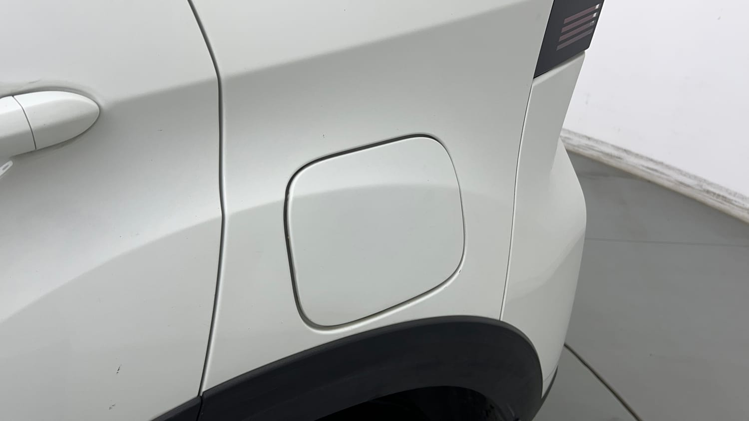 Used 2025 Tata Nexon Pure Plus (S) 1.2 iCNG 6MT Cng Manual dents MINOR SCRATCH