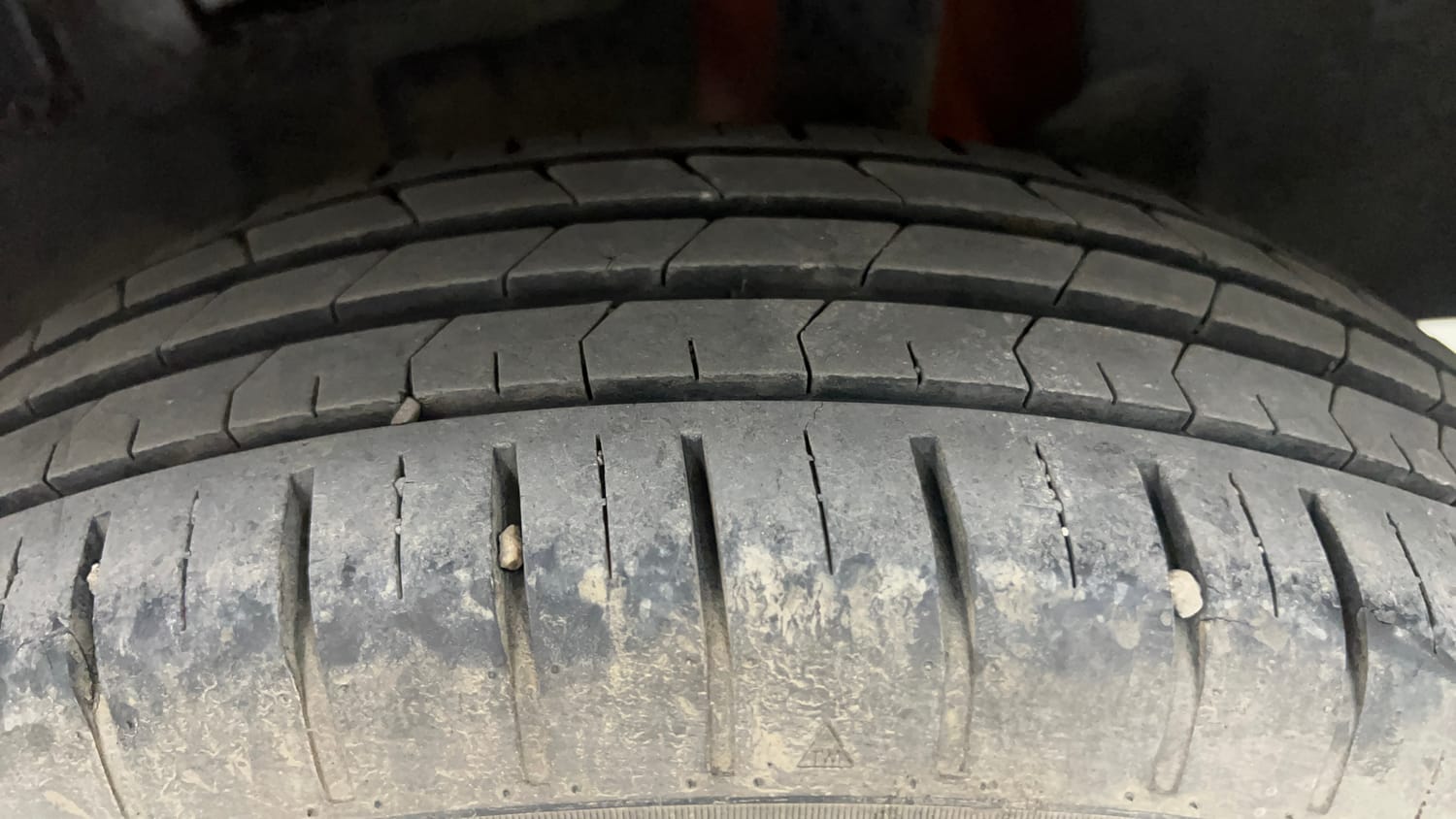 Used 2020 Maruti Suzuki Swift ZXi Petrol Manual tyres LEFT REAR TYRE TREAD VIEW