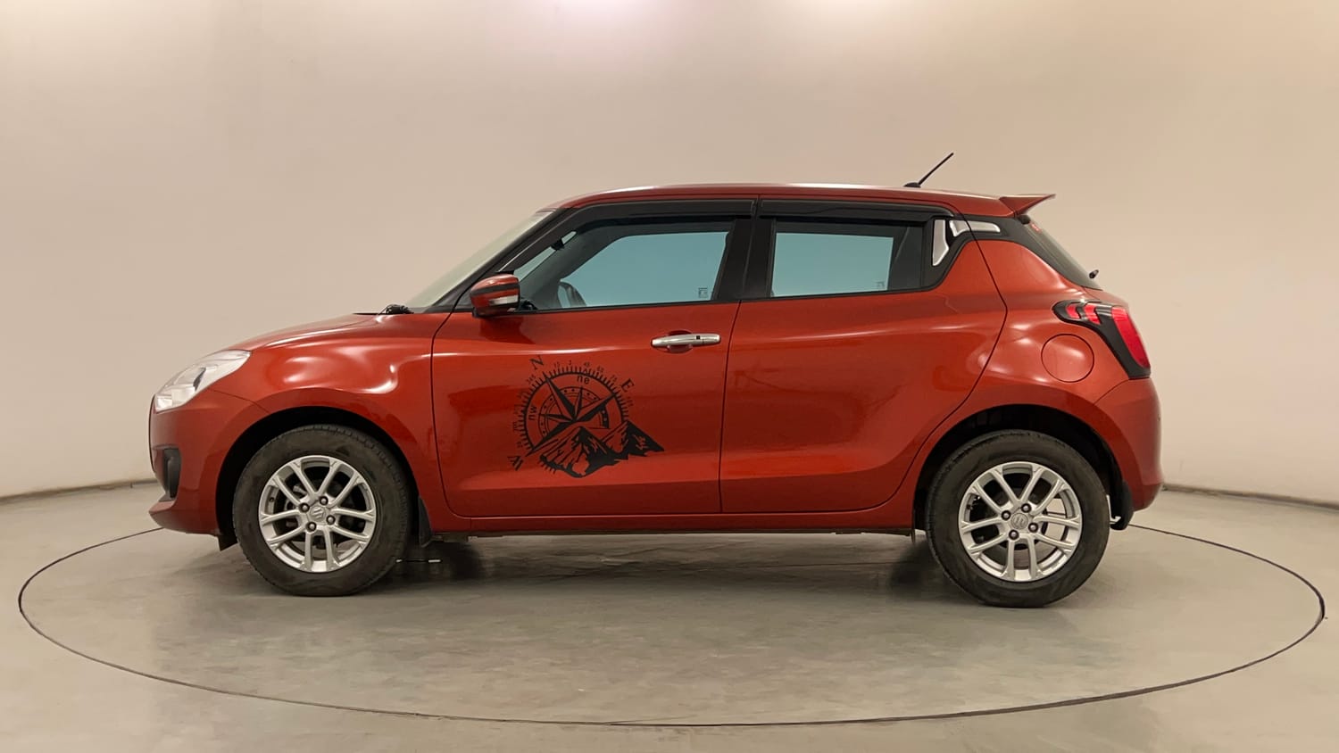 Used 2020 Maruti Suzuki Swift ZXi Petrol Manual exterior LEFT SIDE VIEW