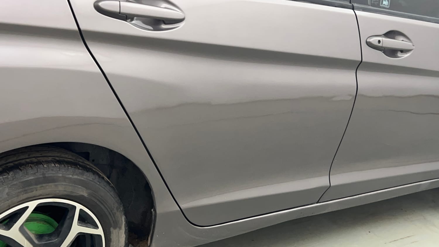 Used 2014 Honda City SV Petrol Manual dents MINOR DENT