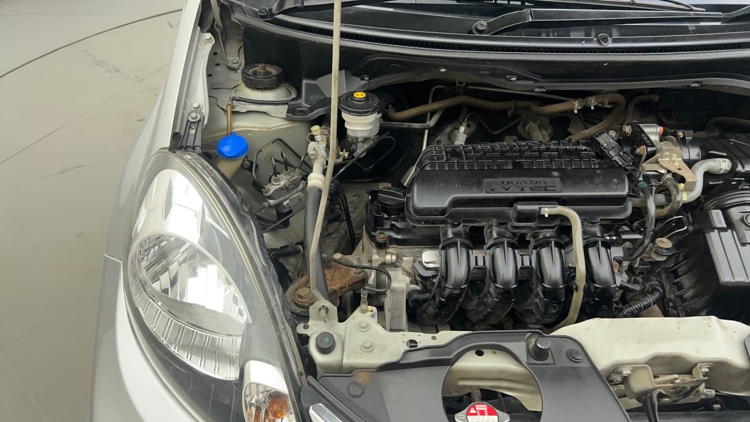 Used 2017 Honda Brio S MT Petrol Manual engine ENGINE RIGHT SIDE VIEW