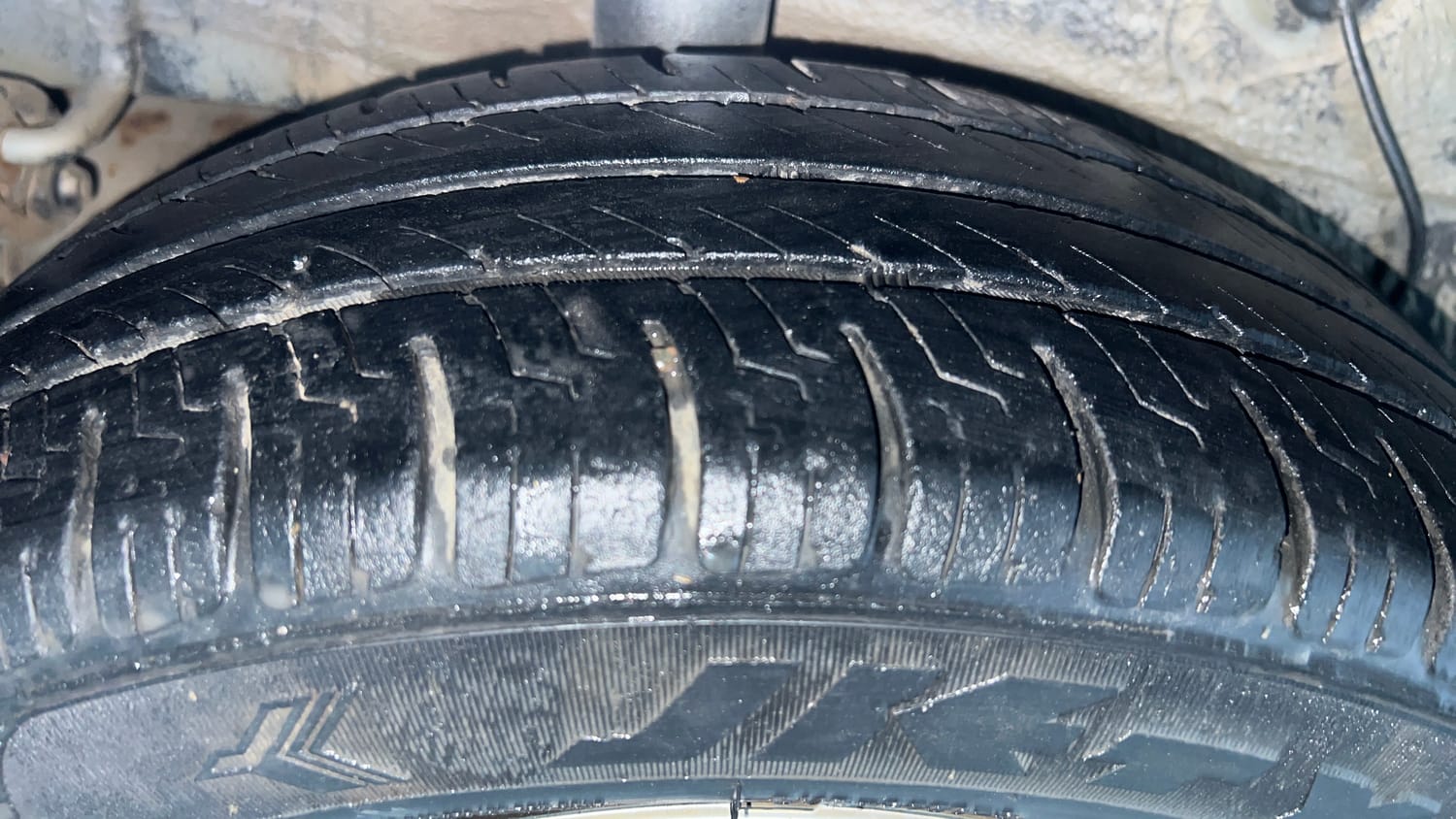 Used 2019 Maruti Suzuki Celerio VXi (O) CNG Cng Manual tyres RIGHT REAR TYRE TREAD VIEW