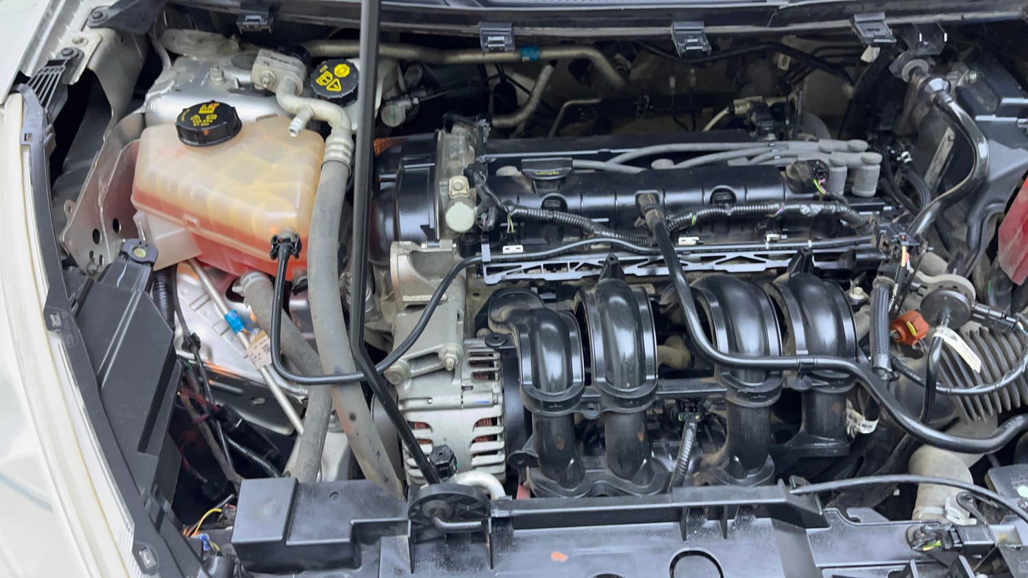 Used 2017 Ford Figo Trend 1.2 Ti-VCT Petrol Manual engine ENGINE RIGHT SIDE VIEW