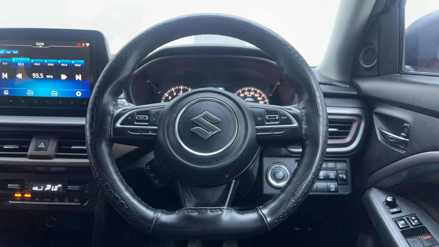 Used 2024 Maruti Suzuki Brezza Zxi Plus Dual Tone Petrol Manual interior STEERING VIEW