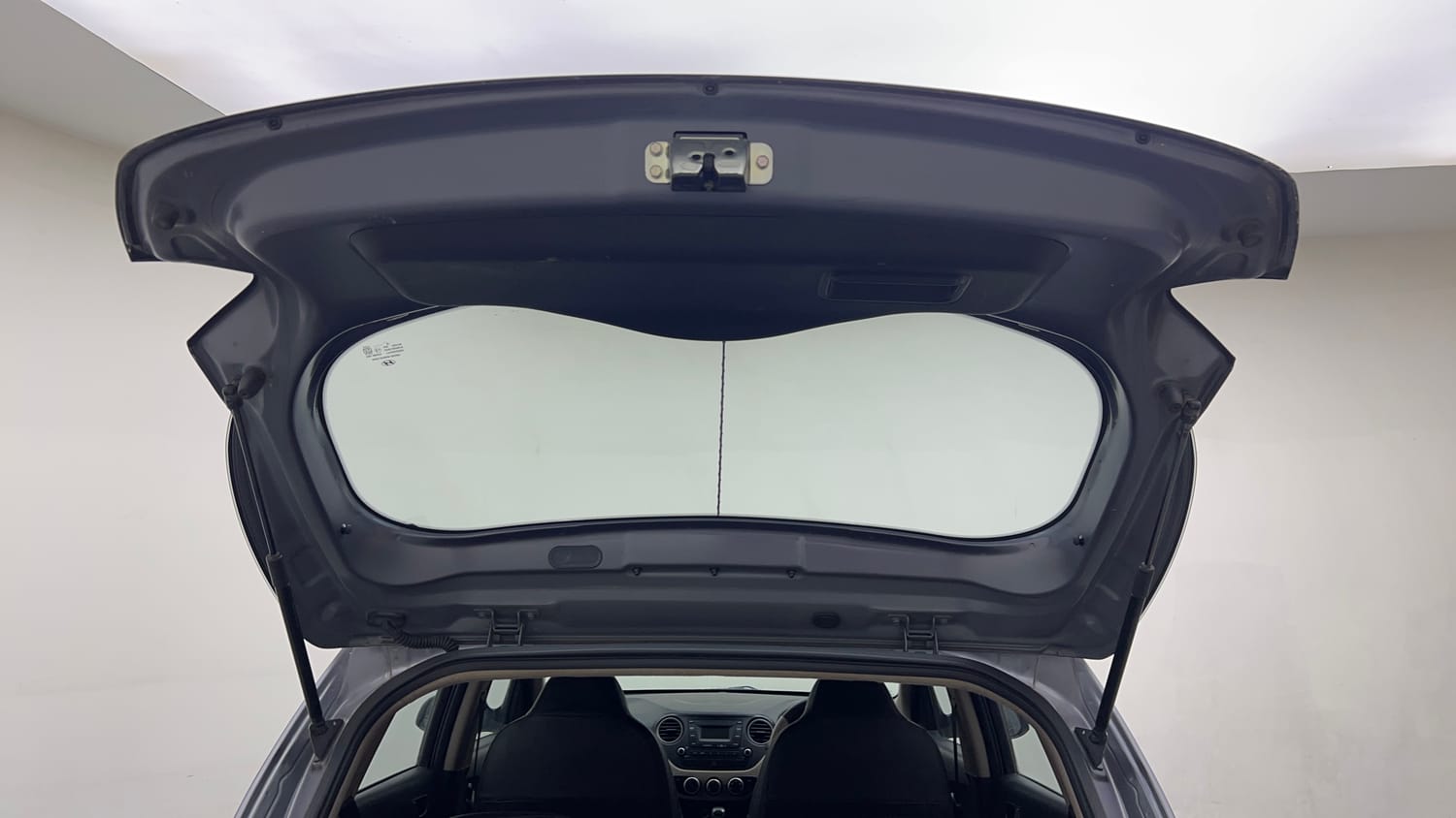 Used 2019 Hyundai Grand i10 Magna 1.2 Kappa VTVT Petrol Manual interior DICKY DOOR OPEN VIEW