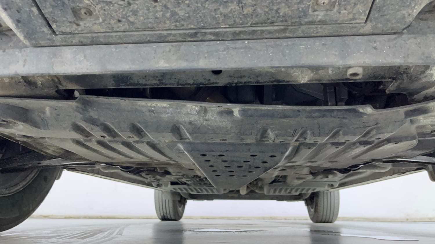 Used 2021 Tata Harrier XZA Plus Dark Edition Diesel Automatic extra FRONT LEFT UNDERBODY VIEW