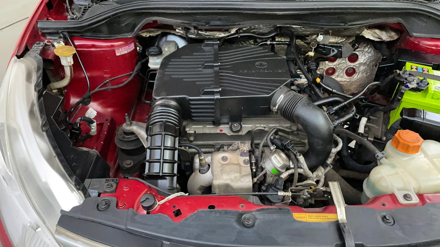 Used 2014 Tata Zest XE Petrol Petrol Manual engine ENGINE RIGHT SIDE VIEW