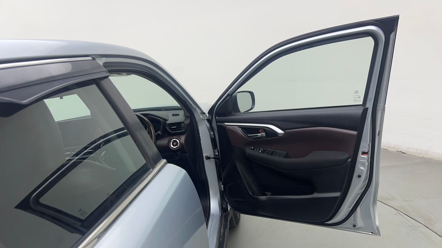 Used 2024 Maruti Suzuki Grand Vitara Delta Smart Hybrid Petrol Manual interior RIGHT FRONT DOOR OPEN VIEW
