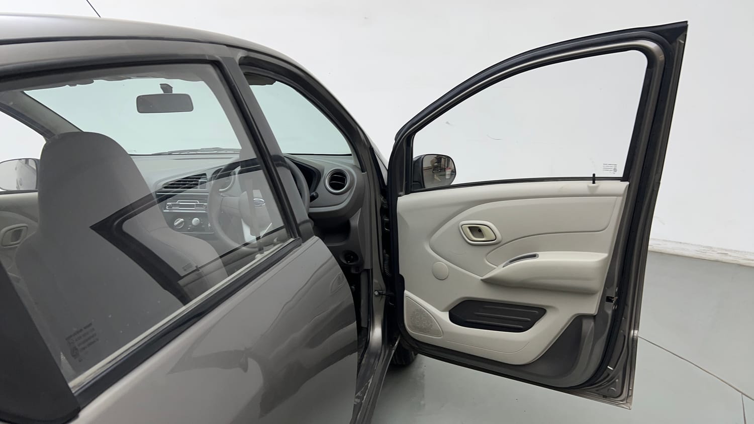 Used 2017 Datsun Redi-GO T (O) Petrol Manual interior RIGHT FRONT DOOR OPEN VIEW