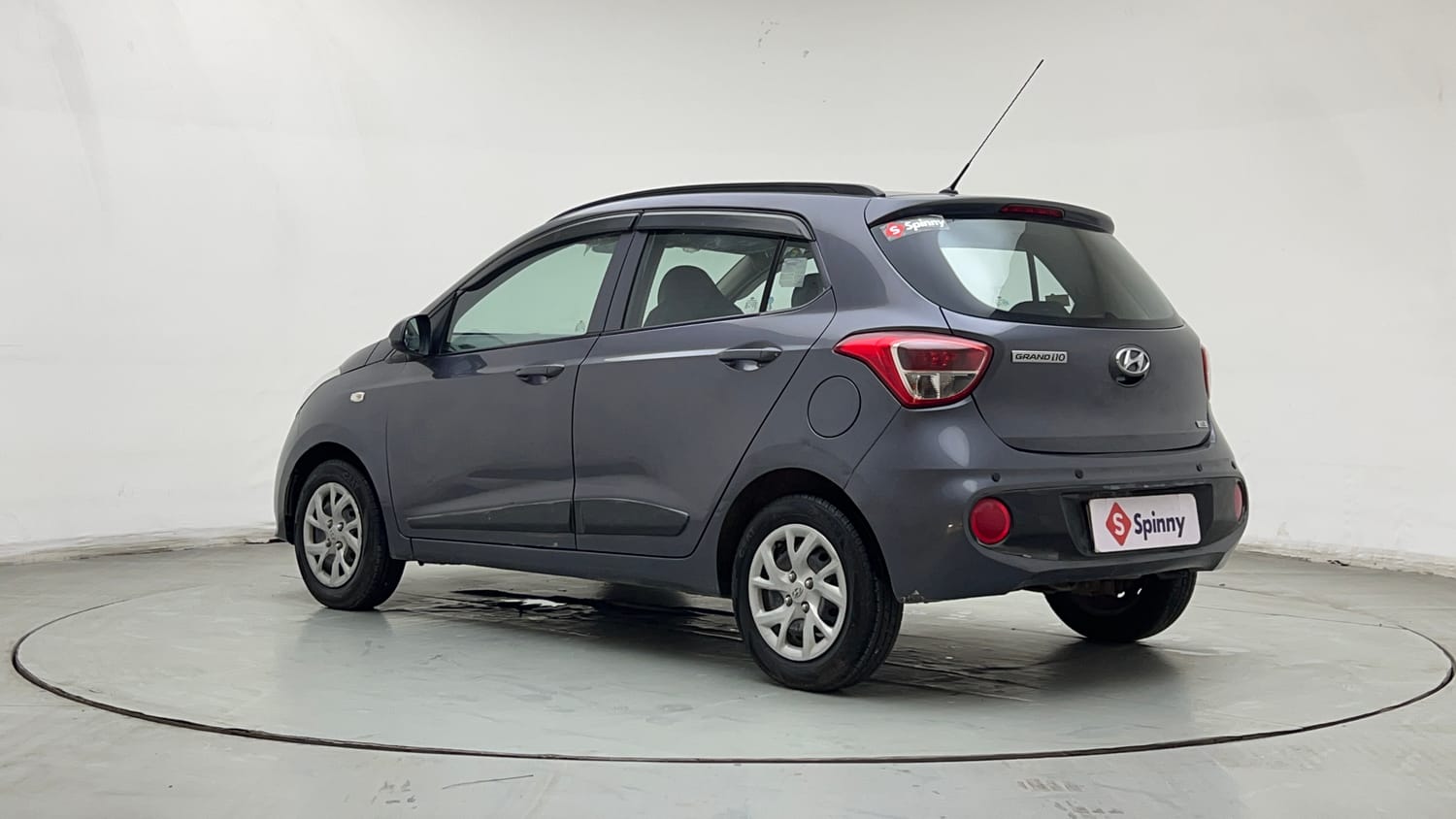 Used 2019 Hyundai Grand i10 Magna 1.2 Kappa VTVT Petrol Manual exterior LEFT REAR CORNER VIEW