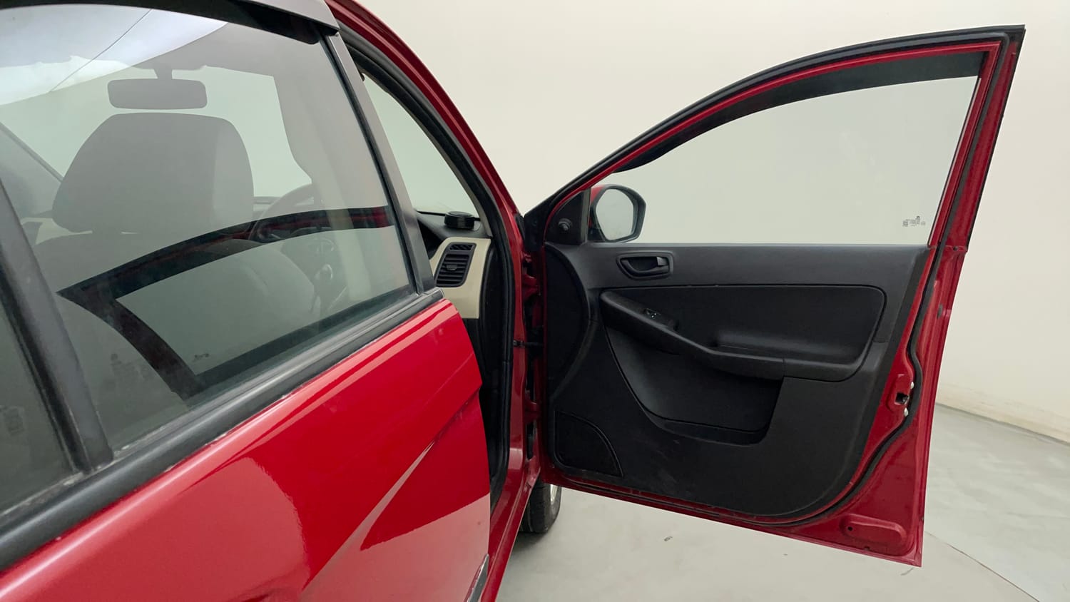 Used 2014 Tata Zest XE Petrol Petrol Manual interior RIGHT FRONT DOOR OPEN VIEW