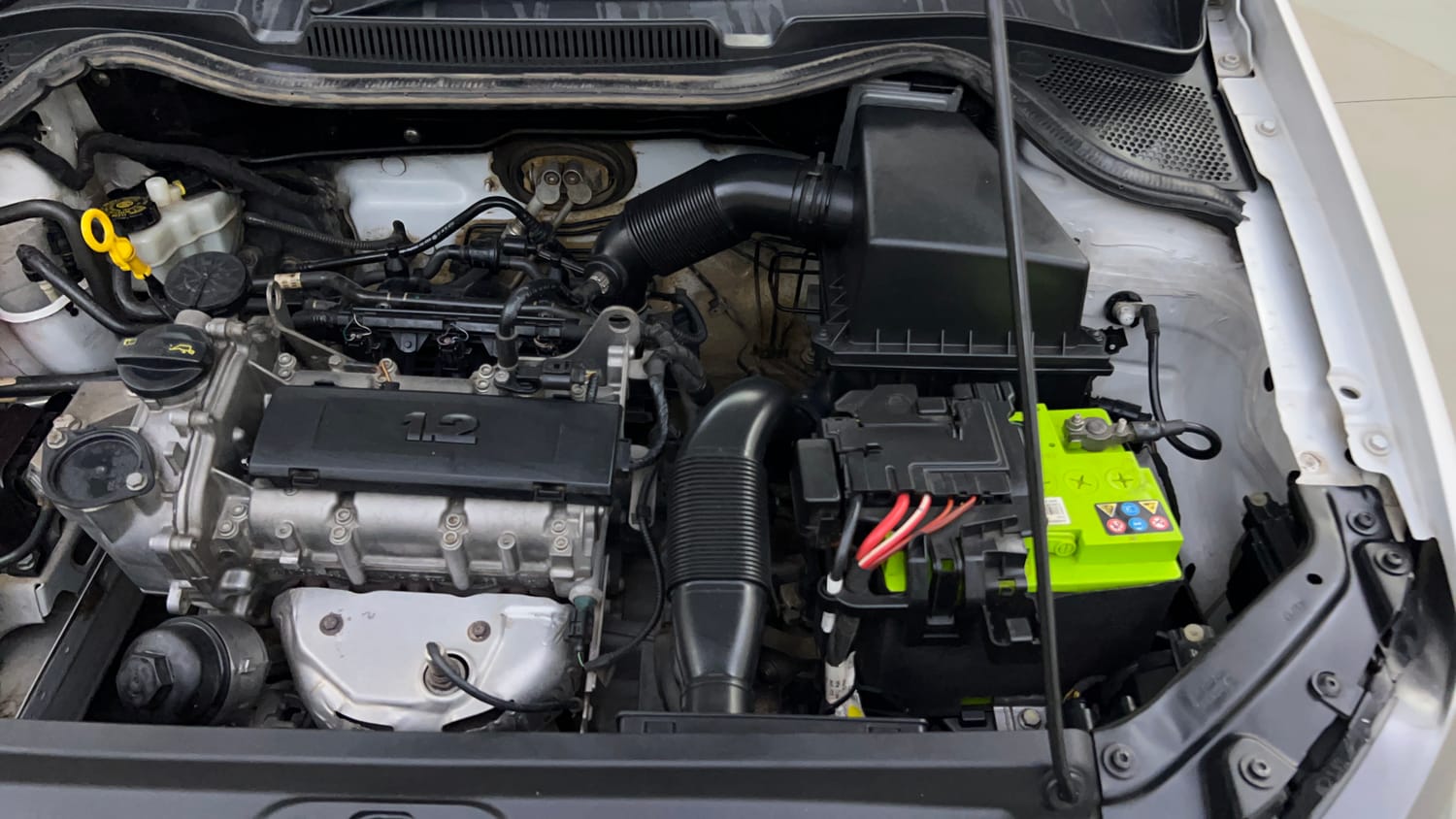 Used 2018 Volkswagen Polo Highline Plus 1.2( P)16 Alloy Petrol Manual engine ENGINE LEFT SIDE VIEW