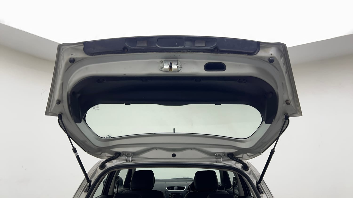 Used 2017 Maruti Suzuki Swift Lxi (O) Petrol Manual interior DICKY DOOR OPEN VIEW