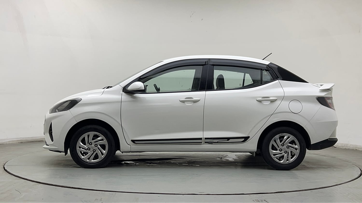 Used 2022 Hyundai Aura S 1.2 Petrol Petrol Manual exterior LEFT SIDE VIEW