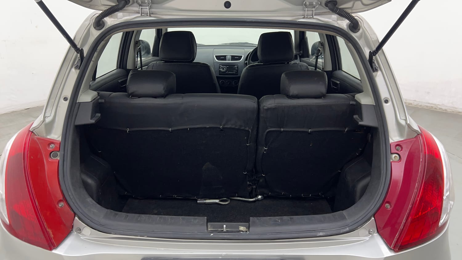 Used 2017 Maruti Suzuki Swift Lxi (O) Petrol Manual interior DICKY INSIDE VIEW