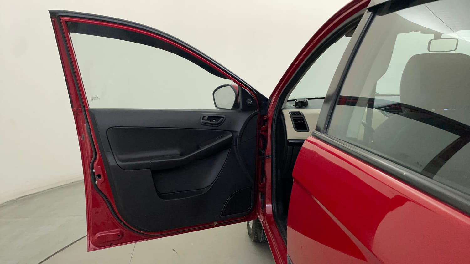 Used 2014 Tata Zest XE Petrol Petrol Manual interior LEFT FRONT DOOR OPEN VIEW