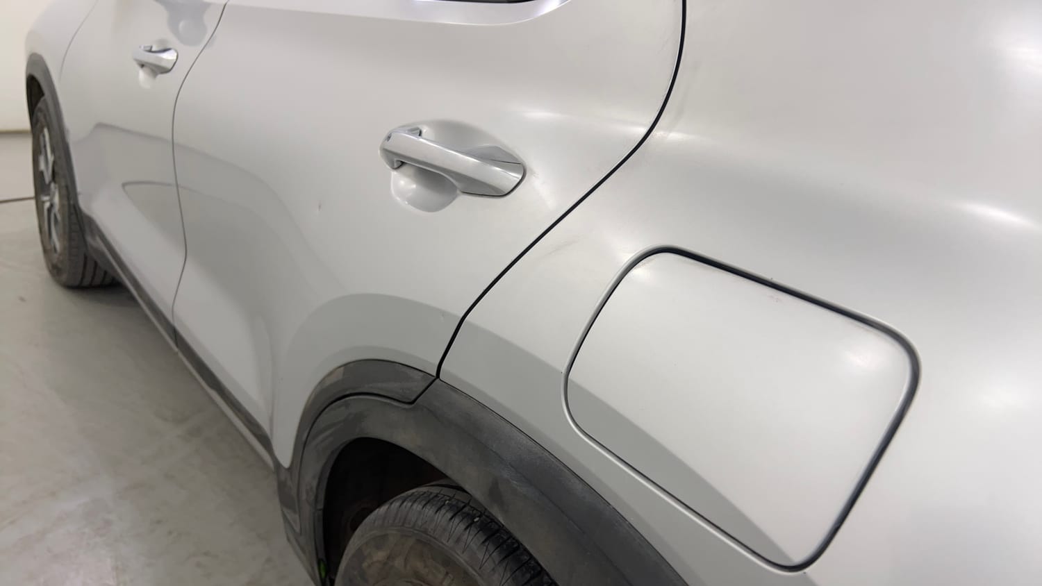 Used 2023 Kia Sonet HTX 1.0 DCT Petrol Automatic dents MINOR SCRATCH