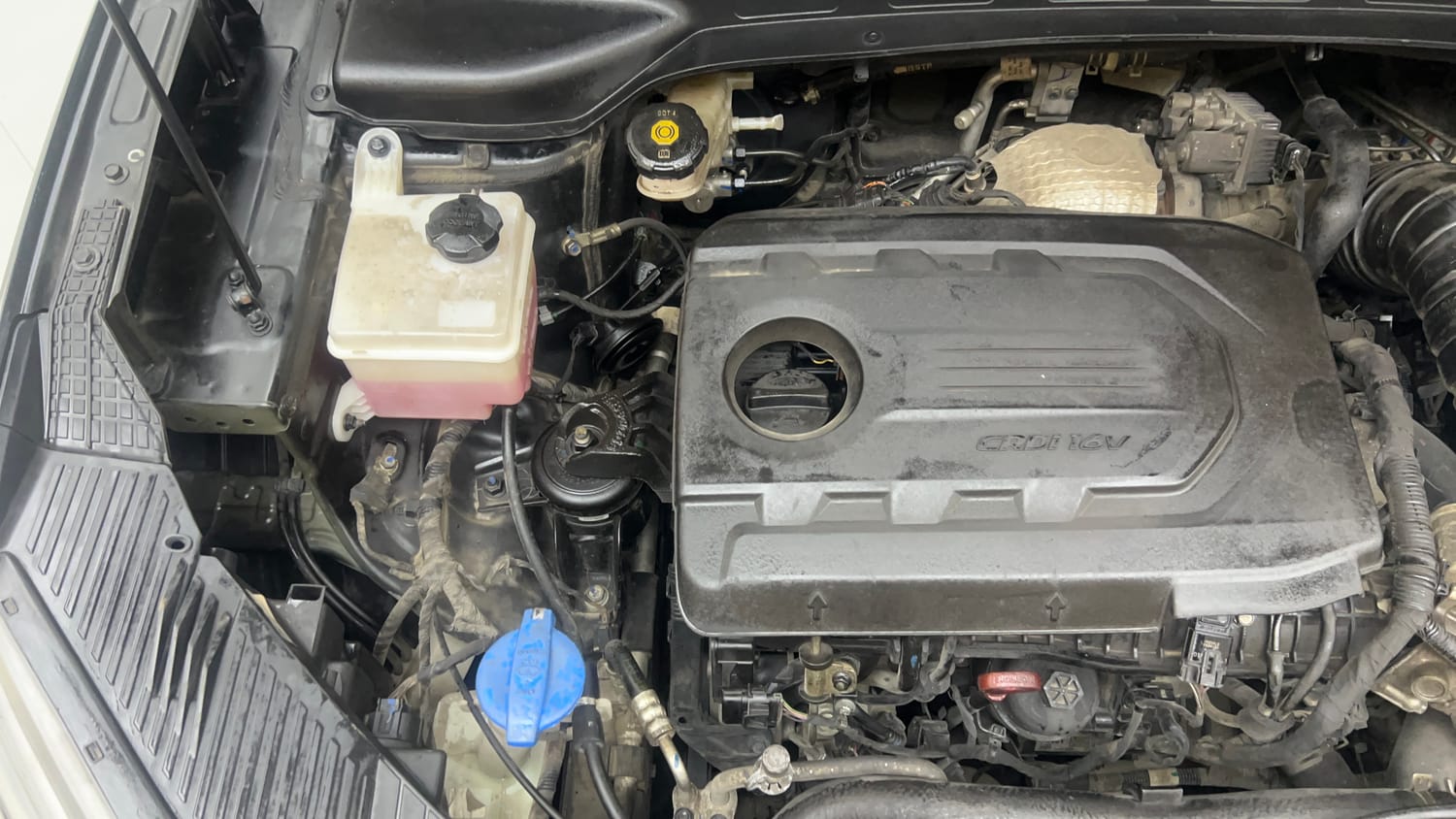 Used 2023 Hyundai Alcazar Signature (O) 7 Seater 1.5 Diesel AT Diesel Automatic engine ENGINE RIGHT SIDE VIEW