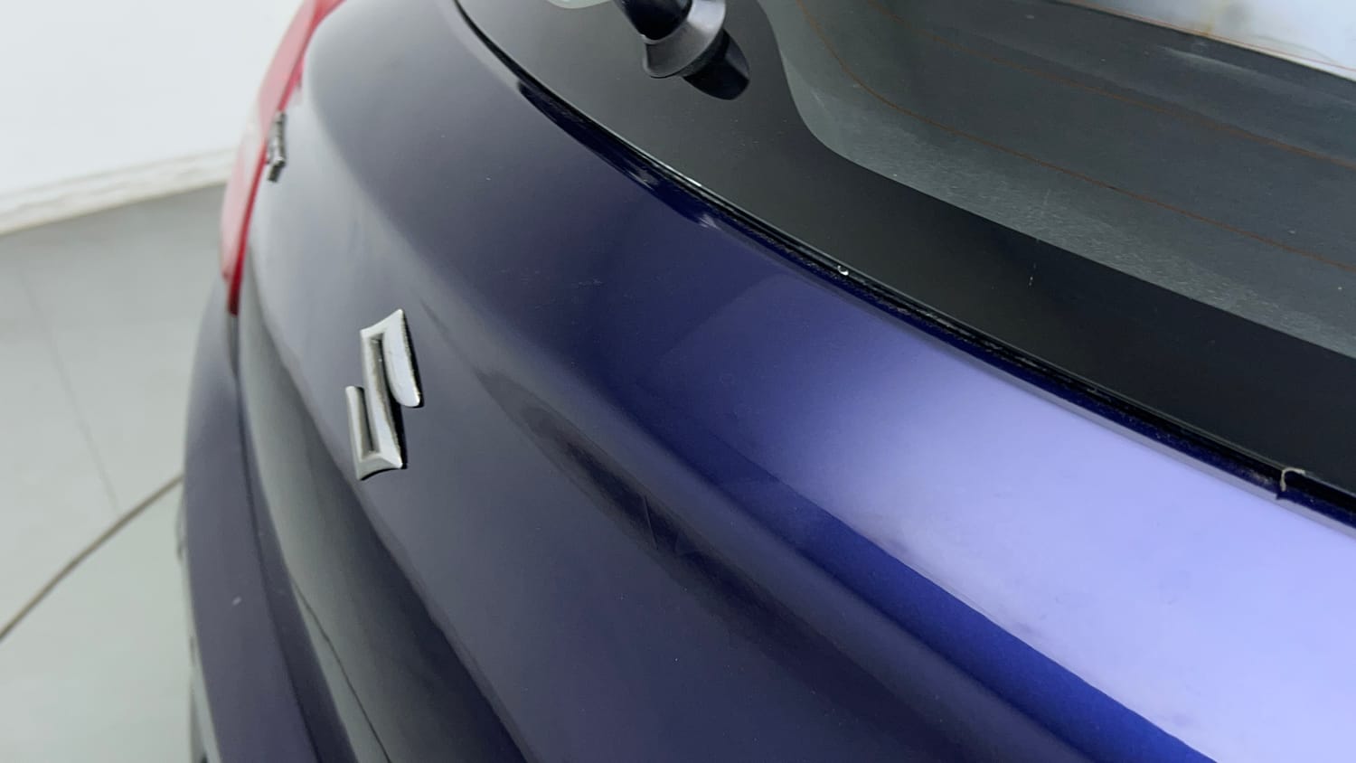 Used 2019 Maruti Suzuki Swift ZXi Petrol Manual dents MINOR DENT