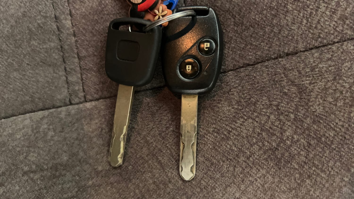 Used 2017 Honda Brio S MT Petrol Manual extra CAR KEY VIEW