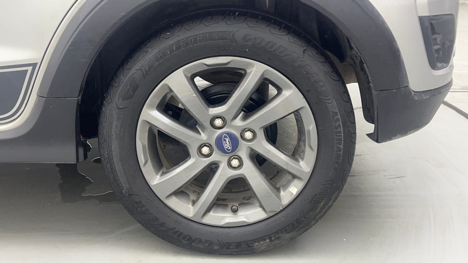 Used 2020 Ford Freestyle Titanium Plus 1.2 Ti-VCT Petrol Manual tyres LEFT REAR TYRE RIM VIEW