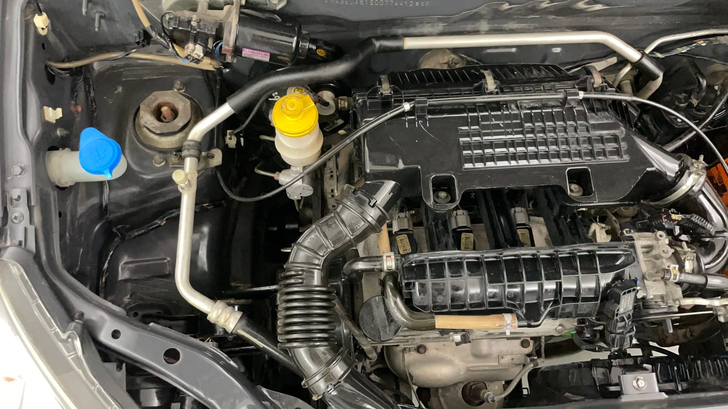 Used 2016 Maruti Suzuki Alto 800 Lxi Petrol Manual engine ENGINE RIGHT SIDE VIEW